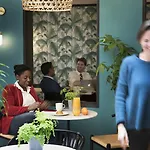 Lafayette Hotel